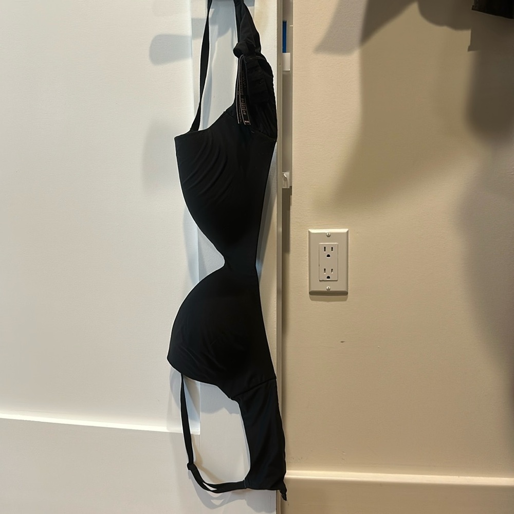 Sexy Demi Victoria secret bra